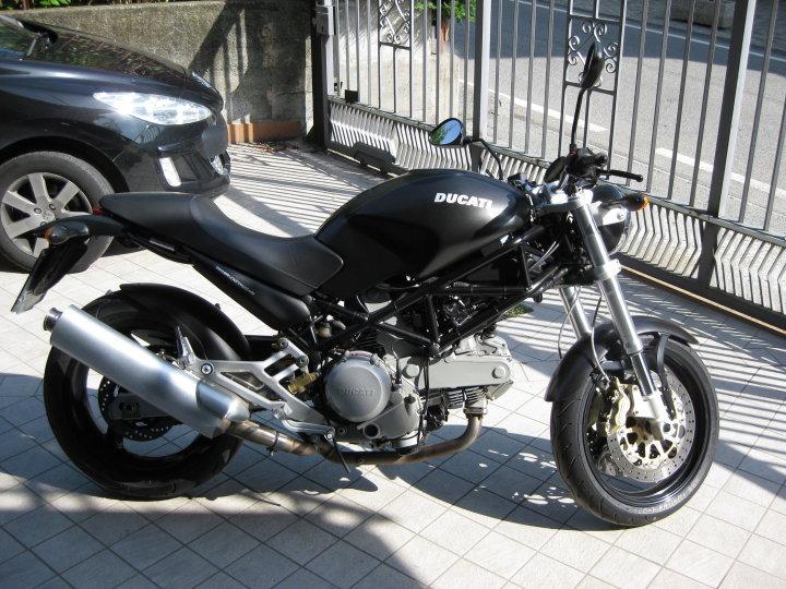Ducati Monster 620 dark 2005
