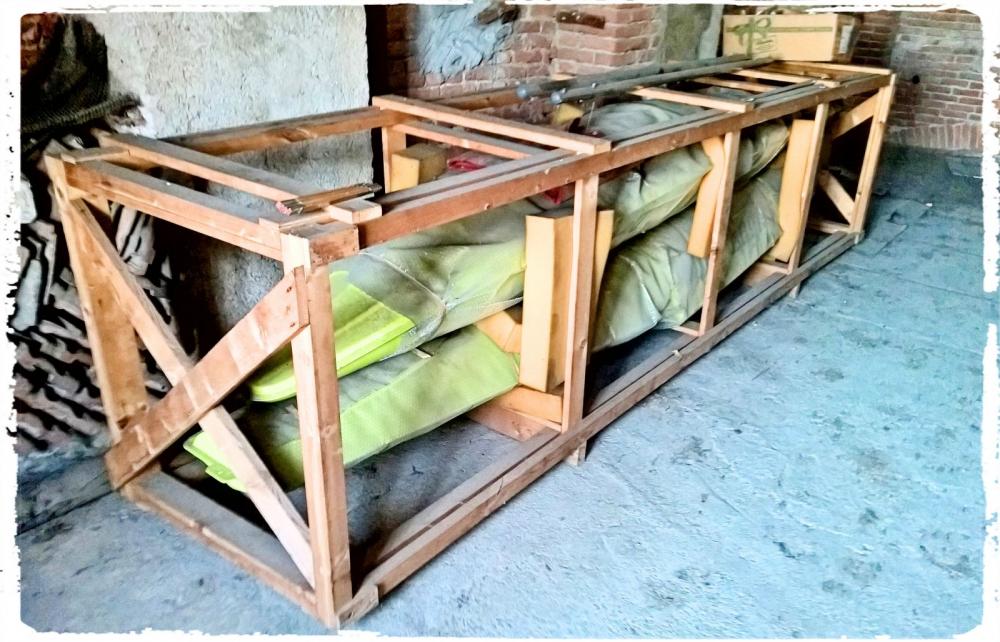 Trasporto scafi in cassa da 4,15 × 1,05 × 0,90 metri 60 kg