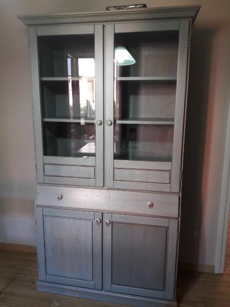 2 vetrinette Cagliari / Reggio Emilia