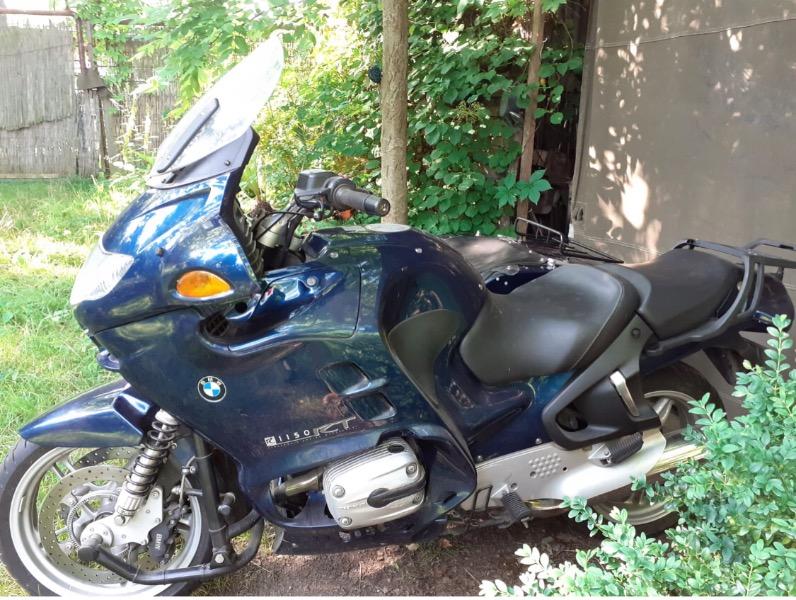 Motorrad mit festem Beiwagen