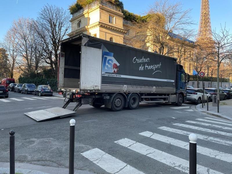 Merci su 3 pallet