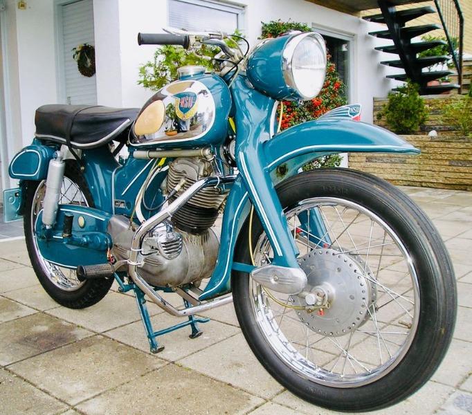 Oldtimer 7000 Fredericia - 9546 Tuttwil
