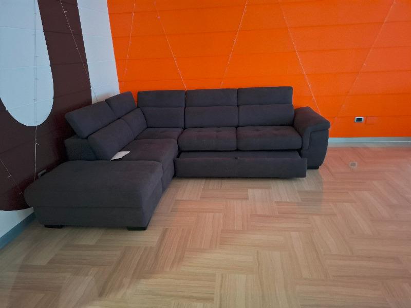 Mobili e arredamento 76125 Trani BT - 92010 Lampedusa e Linosa AG