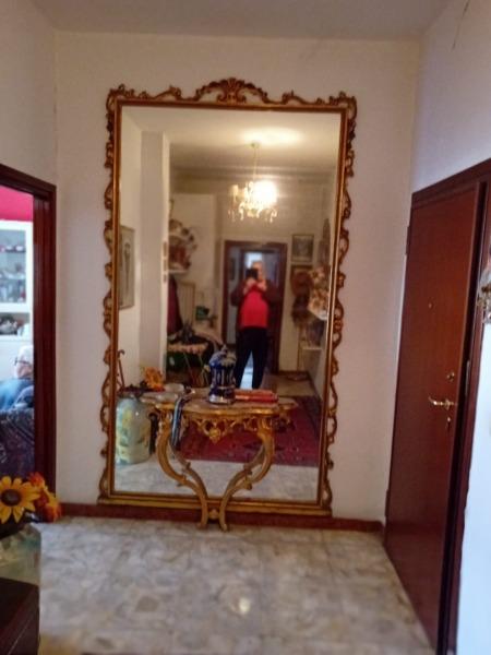 Specchiera a parete