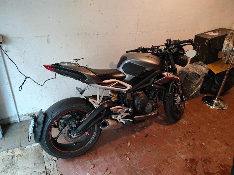Moto, ciclomotori, scooter