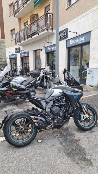 Moto, Milano MI - 71036 Lucera FG